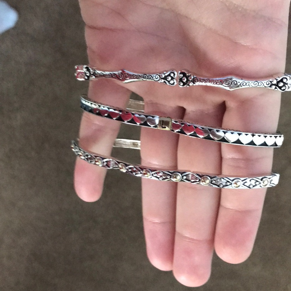 3 Bracelets